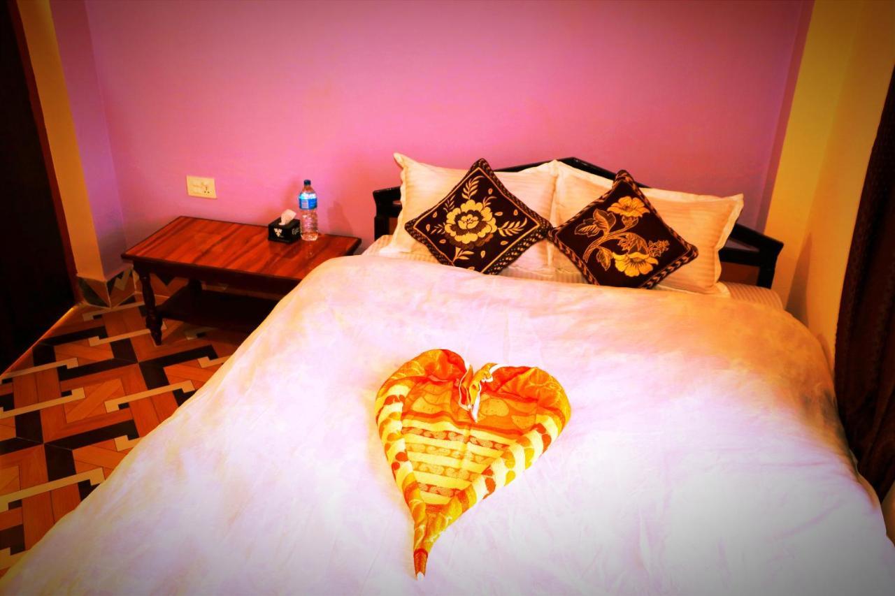 Hotel National Park Sauraha- Homely Stay And Peaceful Location With Jungle Safari Arrangements المظهر الخارجي الصورة