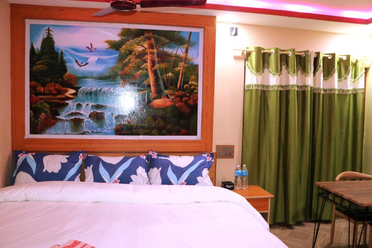 Hotel National Park Sauraha- Homely Stay And Peaceful Location With Jungle Safari Arrangements المظهر الخارجي الصورة