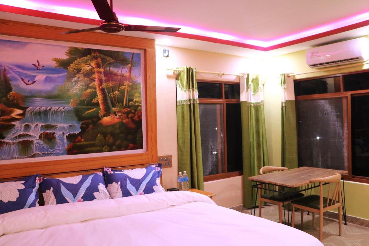 Hotel National Park Sauraha- Homely Stay And Peaceful Location With Jungle Safari Arrangements المظهر الخارجي الصورة