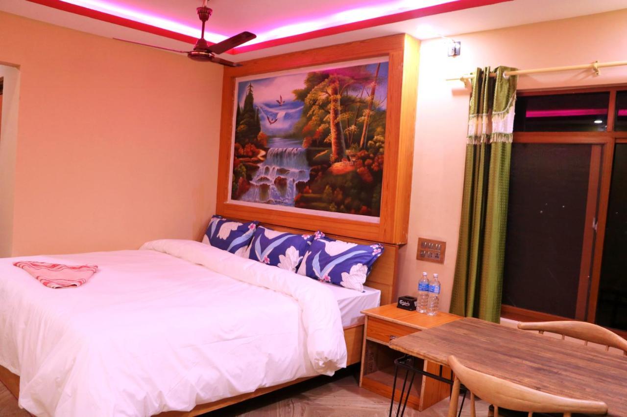 Hotel National Park Sauraha- Homely Stay And Peaceful Location With Jungle Safari Arrangements المظهر الخارجي الصورة