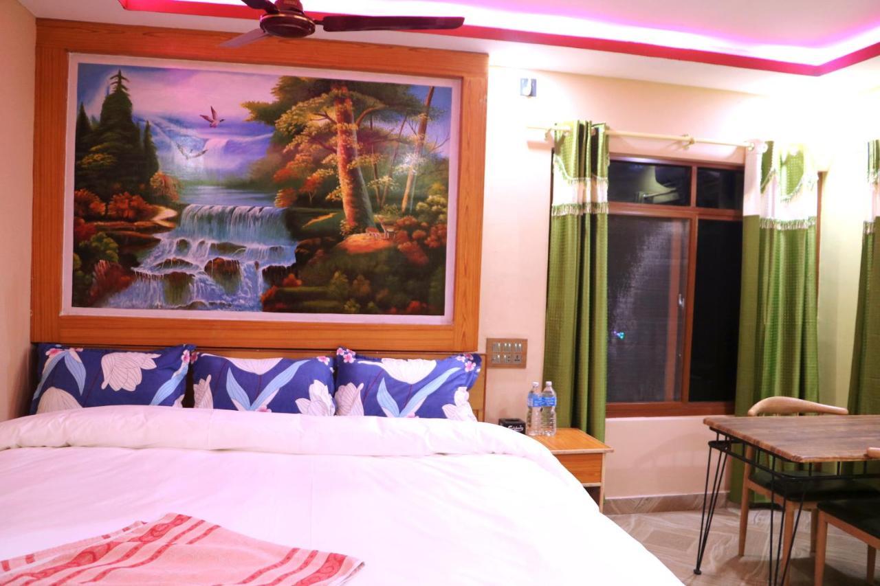 Hotel National Park Sauraha- Homely Stay And Peaceful Location With Jungle Safari Arrangements المظهر الخارجي الصورة
