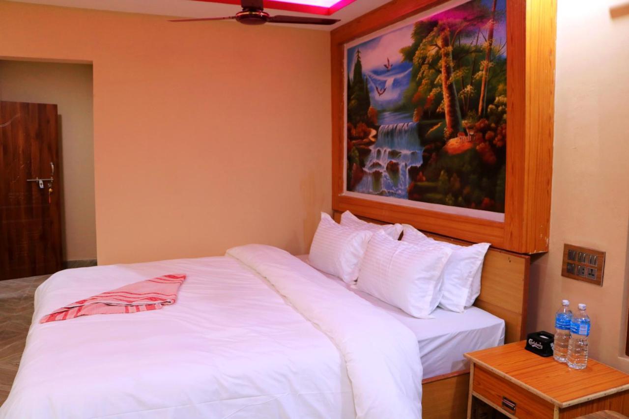 Hotel National Park Sauraha- Homely Stay And Peaceful Location With Jungle Safari Arrangements المظهر الخارجي الصورة