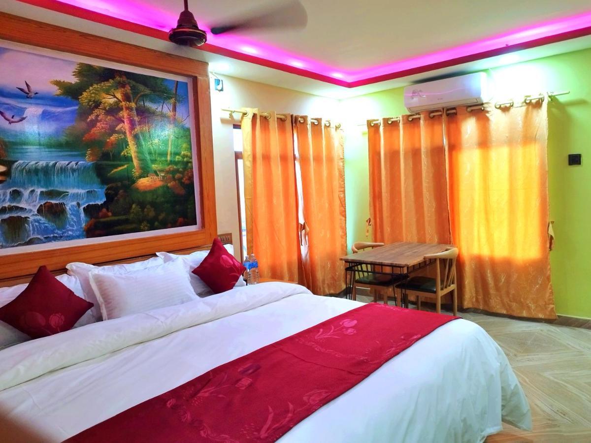 Hotel National Park Sauraha- Homely Stay And Peaceful Location With Jungle Safari Arrangements المظهر الخارجي الصورة