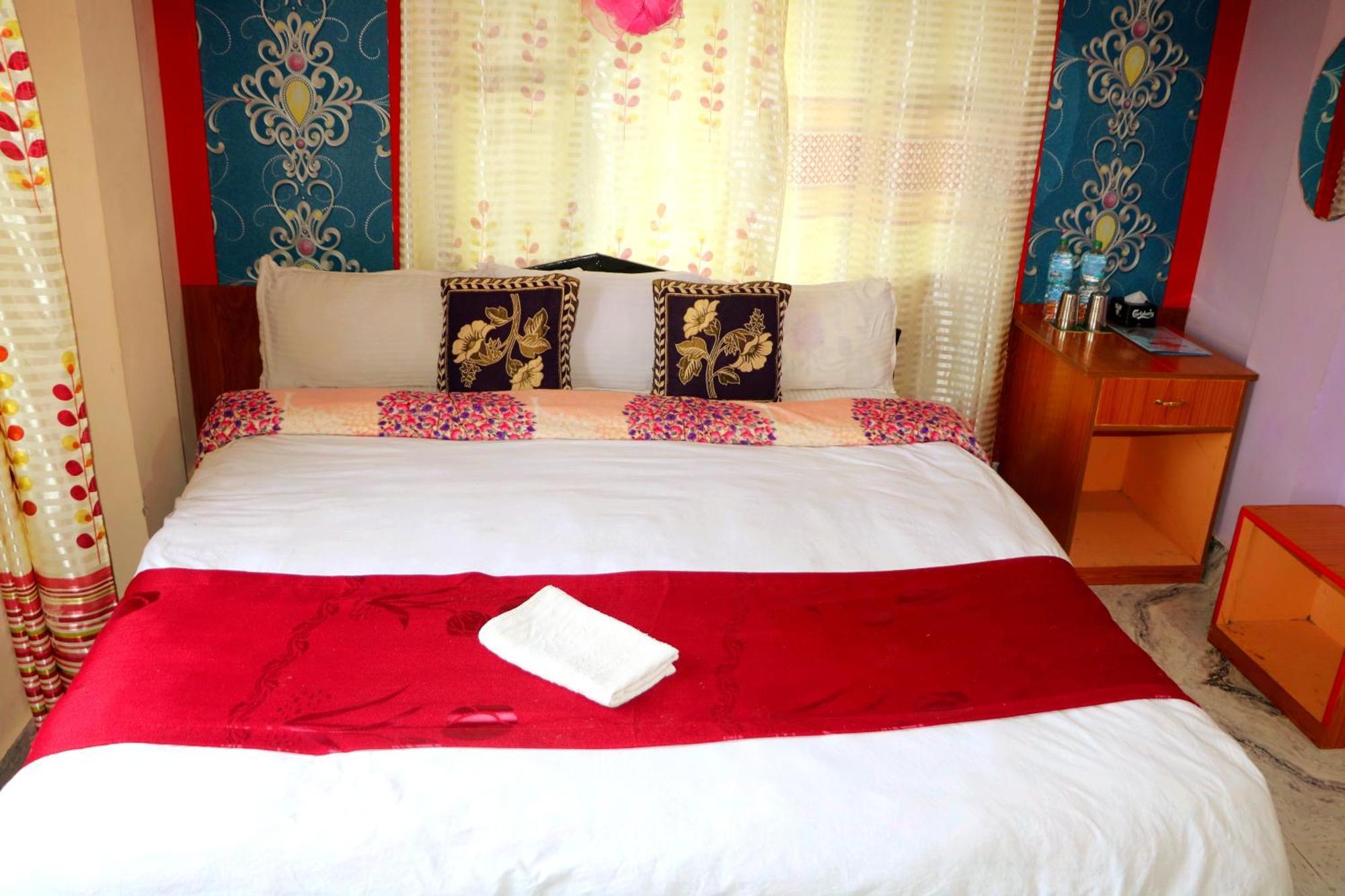 Hotel National Park Sauraha- Homely Stay And Peaceful Location With Jungle Safari Arrangements المظهر الخارجي الصورة